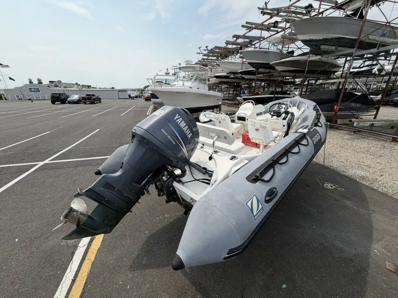 Slide: The Image of Zodiac Bayrunner Pro 650 2012 - 7227436