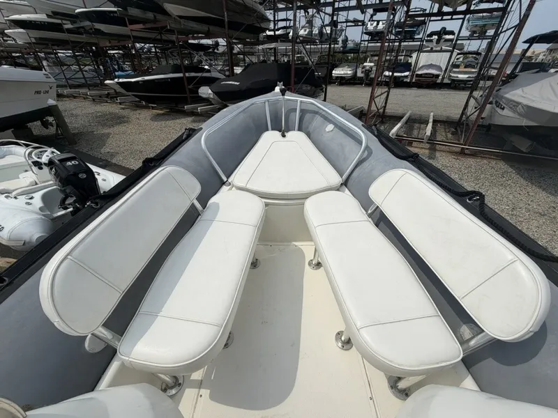 Slide: The Image of Zodiac Bayrunner Pro 650 2012 - 7227440
