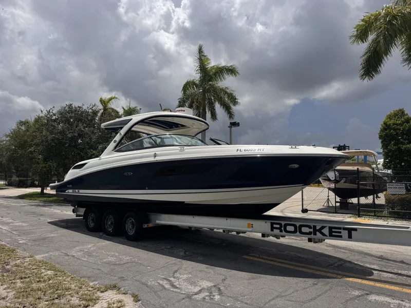 Slide: The Image of Sea Ray 350 SLX 2016 - 7227907