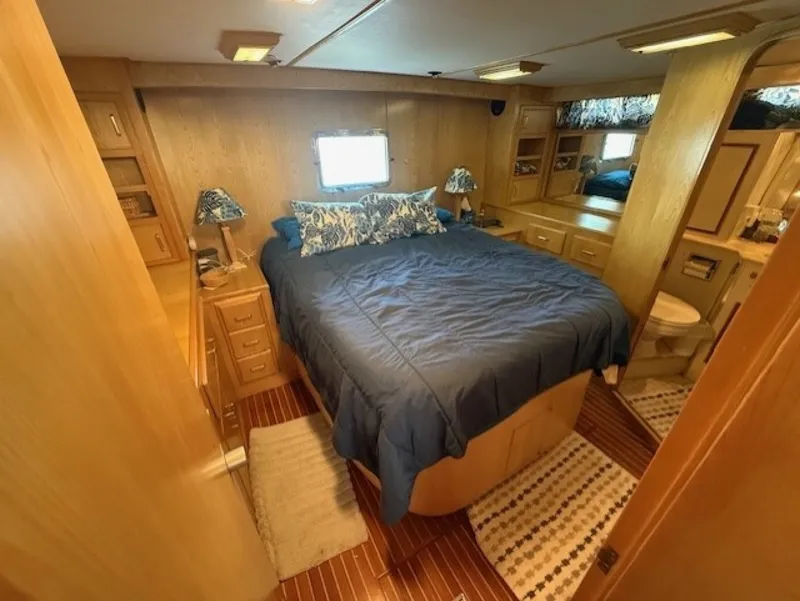 Slide: The Image of aft stateroom - 7268652