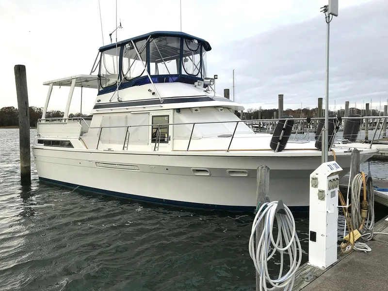 The Image of Vista Sun Deck Trawler 1990 - 7457994
