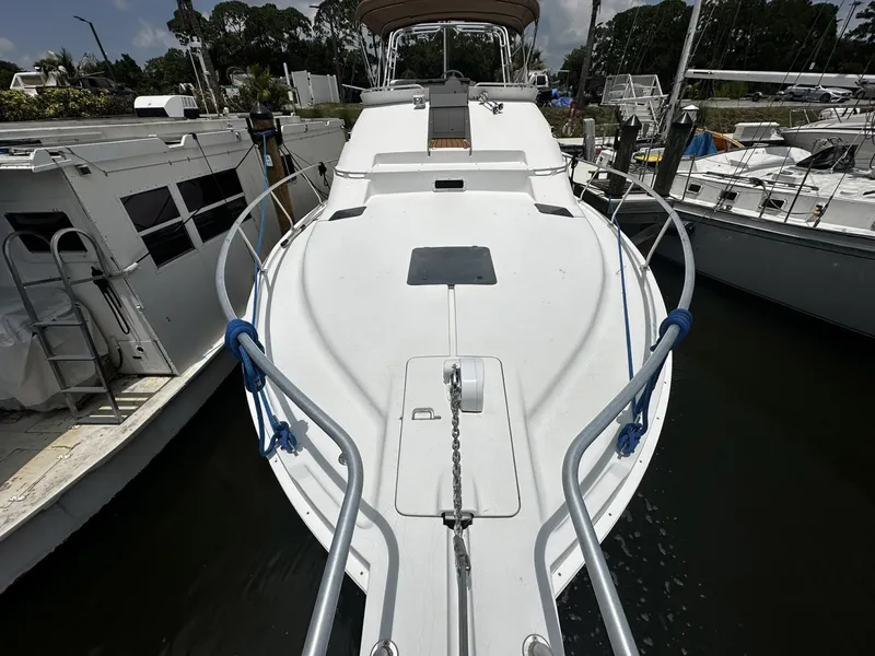 Slide: The Image of Mainship 40 Sedan Bridge 1995 - 7228106