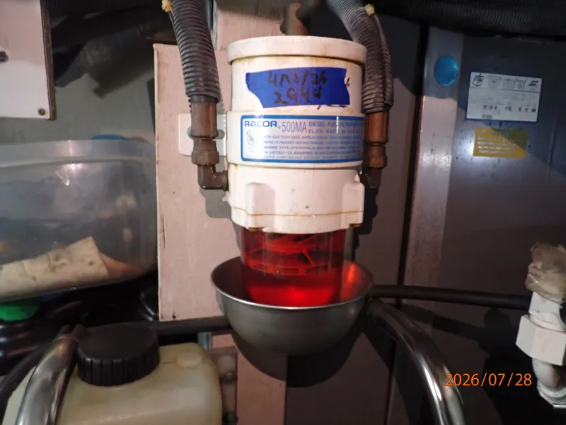 Slide: The Image of 40' Sea Ray generator Racor fuel filter - 7228302