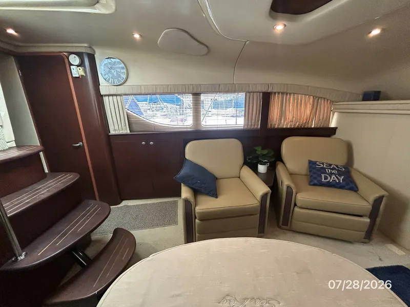Slide: The Image of 40' Sea Ray salon port - 7228354