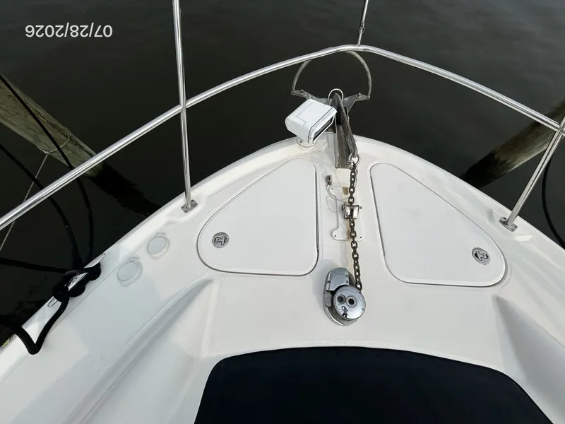Slide: The Image of 40' Sea Ray anchor windlass1 - 7228265