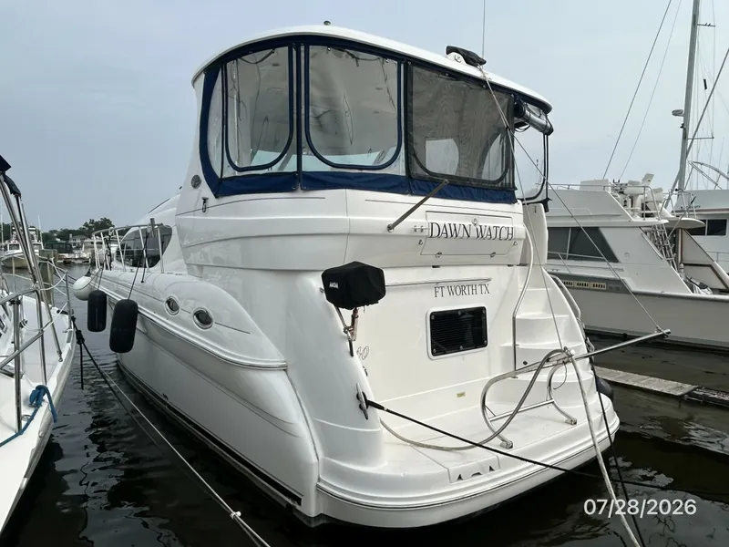 Slide: The Image of 40' Sea Ray port aft profile - 7228317