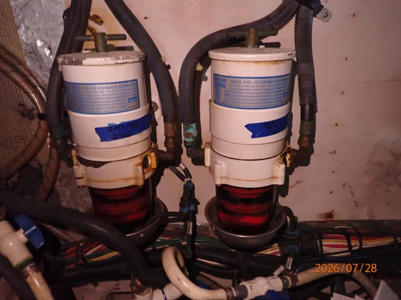 Slide: The Image of 40' Sea Ray Racor fuel filters - 7228340
