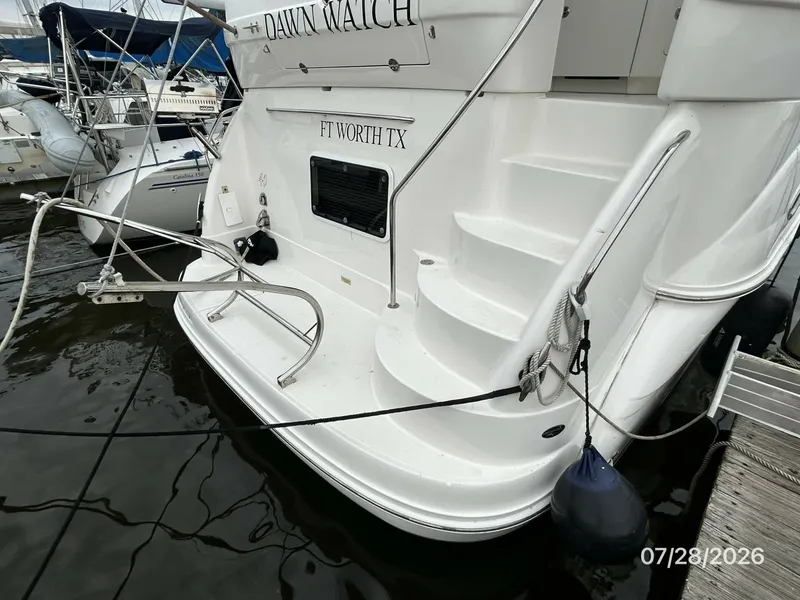 Slide: The Image of 40' Sea Ray swimplatform - 7228374