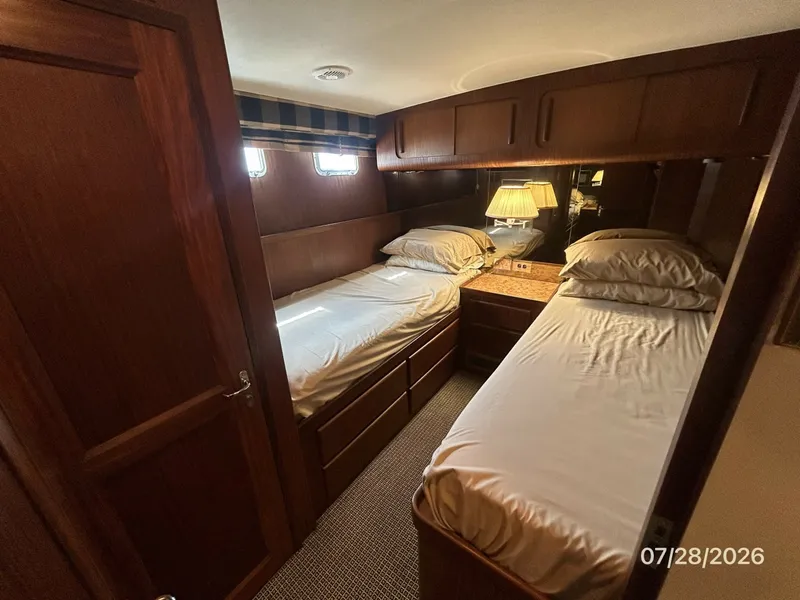 Slide: The Image of 54' Hatteras starboard guest stateroom - 7288159