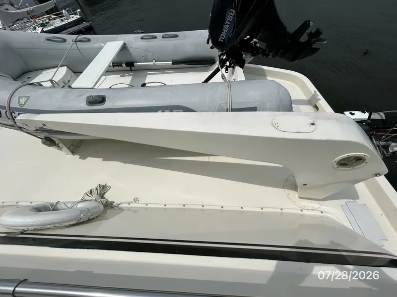 Slide: The Image of 54' Hatteras tender davit - 7288161