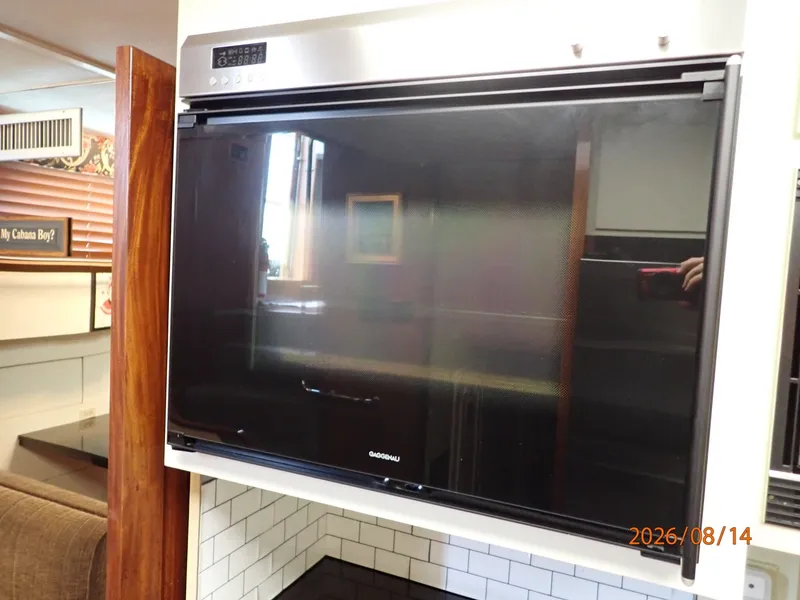 Slide: The Image of 54' Hatteras galley oven - 7451870