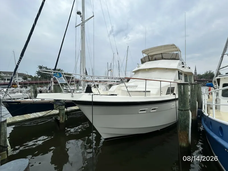 Slide: The Image of 54' Hatteras port forward profile - 7451873