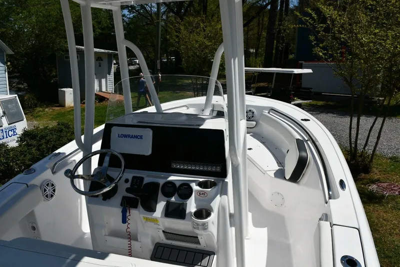 Slide: The Image of Tidewater 210 LXF 2023 - 7229728