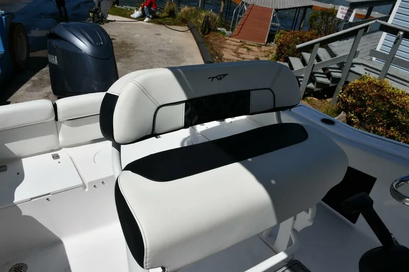 Slide: The Image of Tidewater 210 LXF 2023 - 7229783