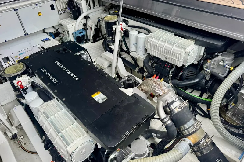 Slide: The Image of Zeelander Z5 2025 - 7246525