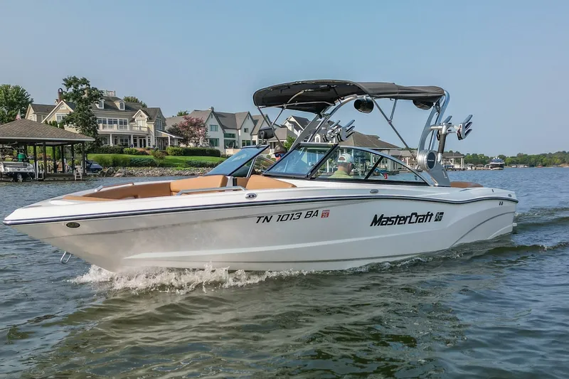 Slide: The Image of Mastercraft XT23 2021 - 7246482