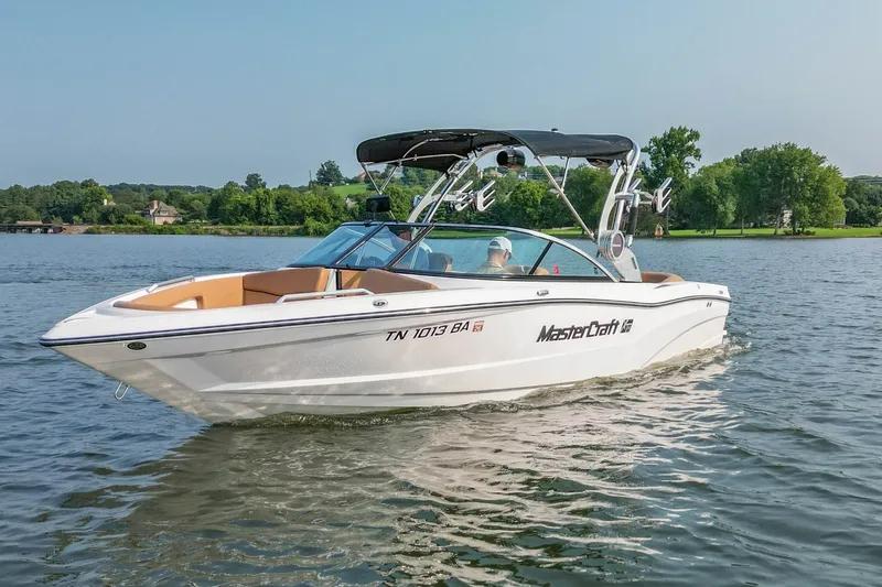 Slide: The Image of Mastercraft XT23 2021 - 7246500