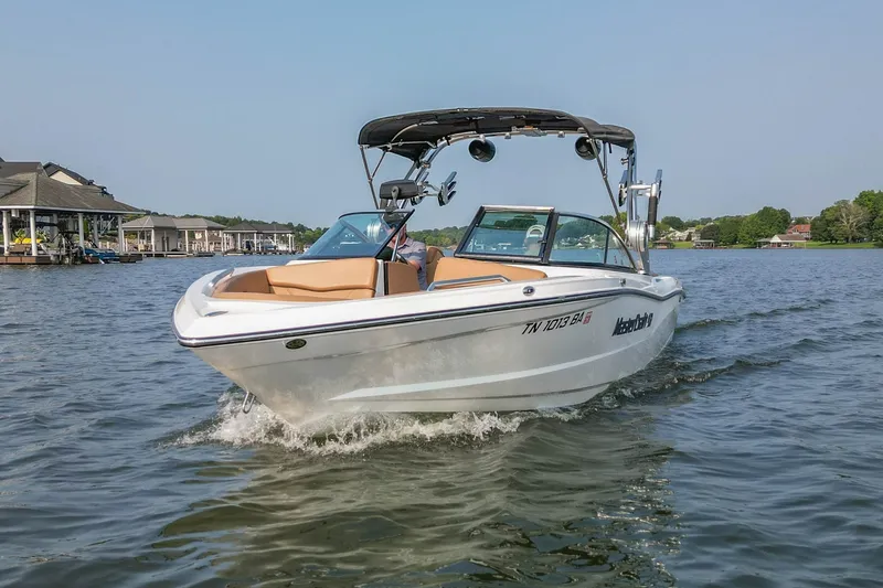 Slide: The Image of Mastercraft XT23 2021 - 7246478