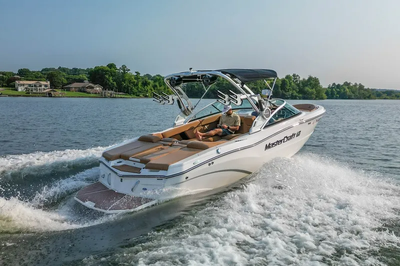 Slide: The Image of Mastercraft XT23 2021 - 7388443