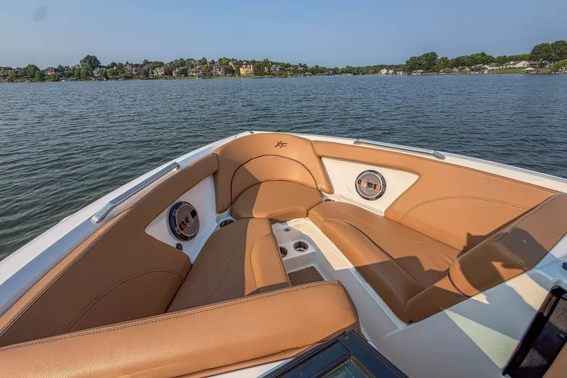 Slide: The Image of Mastercraft XT23 2021 - 7246548