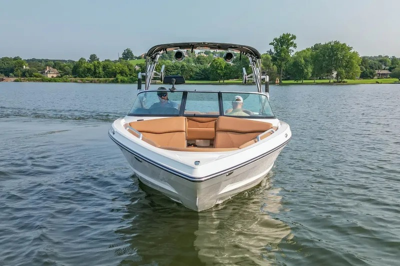 Slide: The Image of Mastercraft XT23 2021 - 7246495