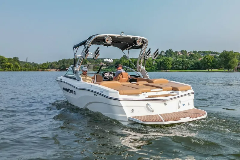 Slide: The Image of Mastercraft XT23 2021 - 7246508