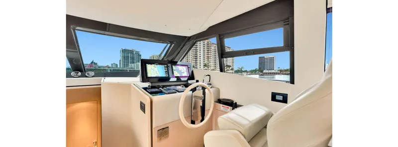 Slide: The Image of Yellowfin 24 Bay 2013 - 2