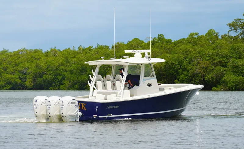 Slide: The Image of Regulator Marine 37 2024 - 7265765