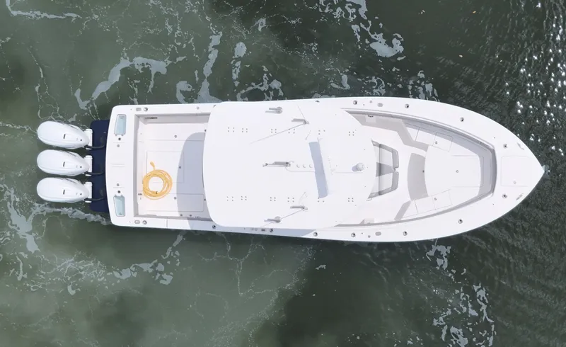 Slide: The Image of Regulator Marine 37 2024 - 7265767