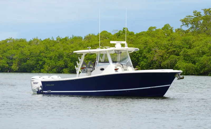 Slide: The Image of Regulator Marine 37 2024 - 7265764