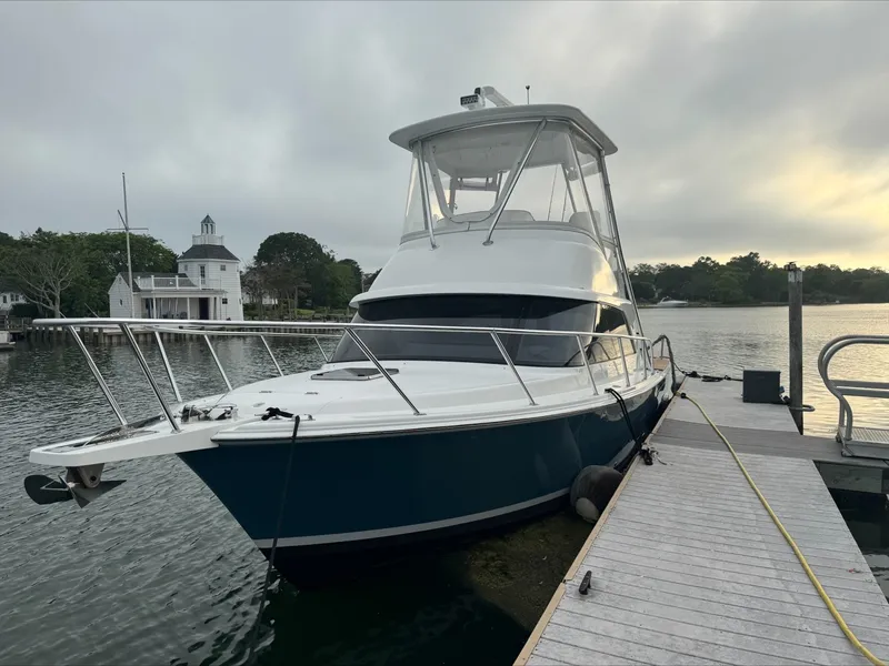 Slide: The Image of Bertram 35 Flybridge 2021 - 7265857