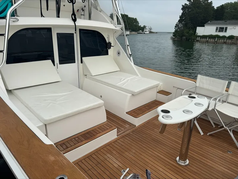 Slide: The Image of Bertram 35 Flybridge 2021 - 7265856