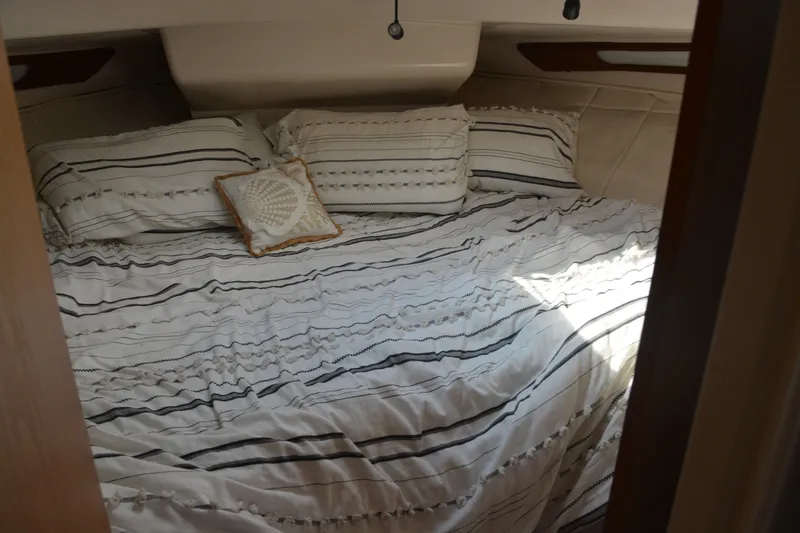Slide: The Image of Mainship 37 Motor Yacht 1995 - 7269235