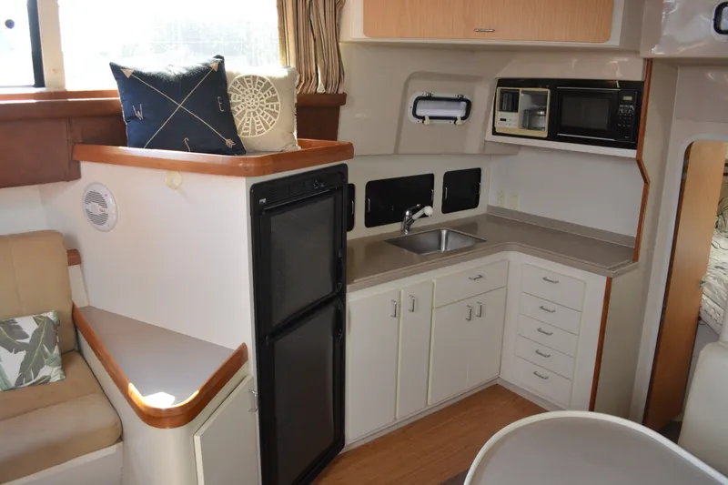 Slide: The Image of Mainship 37 Motor Yacht 1995 - 7269239
