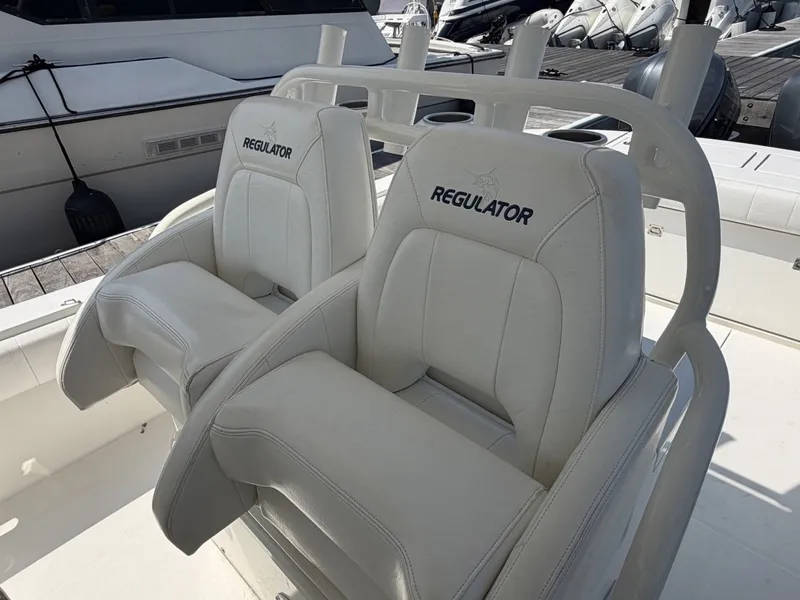 Slide: The Image of Regulator Marine 34 2015 - 7268664