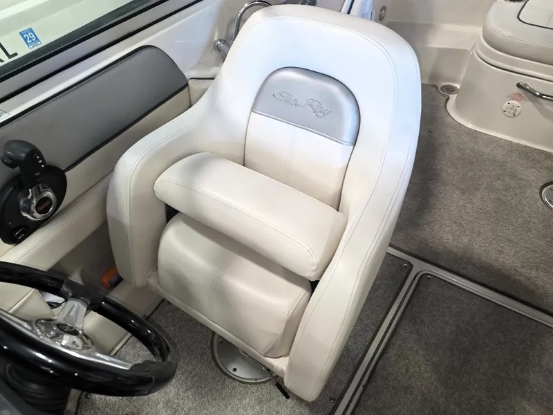 Slide: The Image of Sea Ray 260 Sun Deck 2010 - 7269320