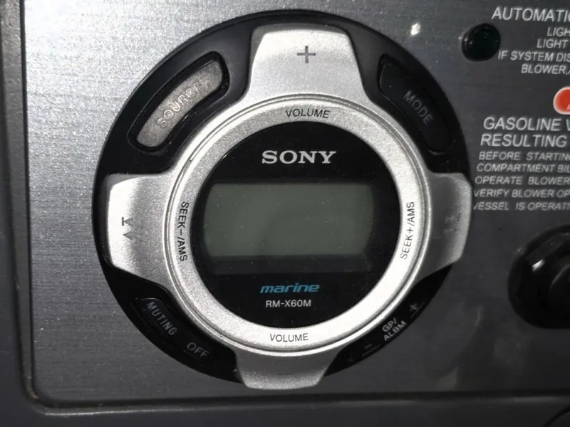 Slide: The Image of Sea Ray 260 Sun Deck 2010 - 7269321