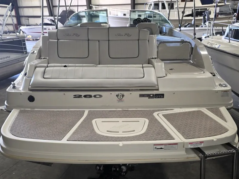 Slide: The Image of Sea Ray 260 Sun Deck 2010 - 7269337
