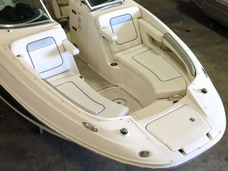 Slide: The Image of Sea Ray 260 Sun Deck 2010 - 7269309
