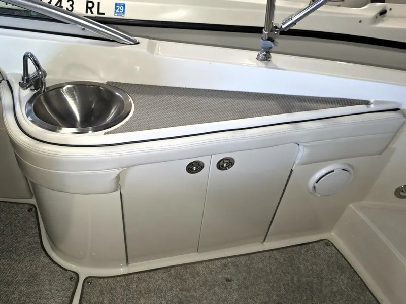 Slide: The Image of Sea Ray 260 Sun Deck 2010 - 7269310