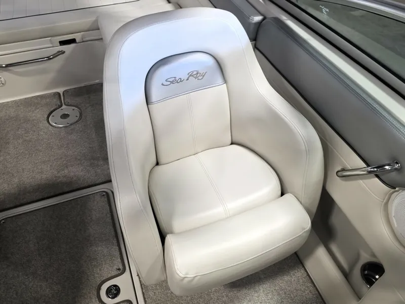 Slide: The Image of Sea Ray 260 Sun Deck 2010 - 7269313