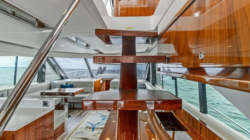 Slide: The Image of Riviera 57 Enclosed Bridge 2021 - 7537516