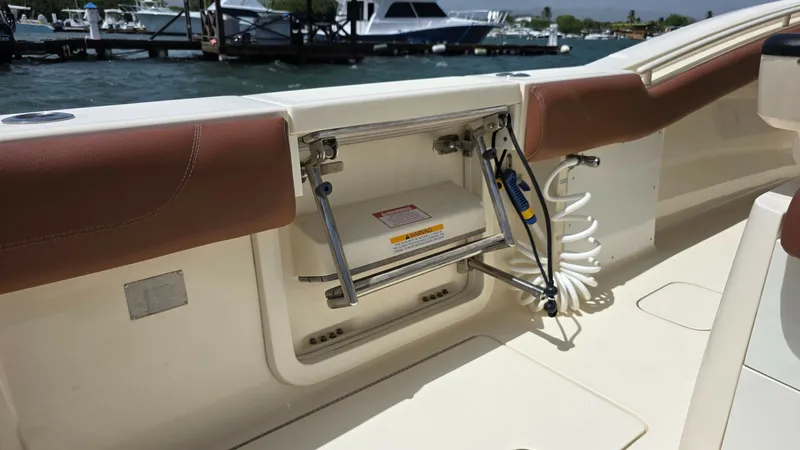 Slide: The Image of Scout 350 LXF 2017 - 7287272