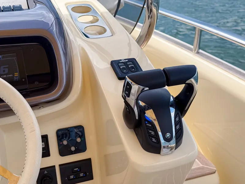 Slide: The Image of Invictus GT280S 2023 - 7287283