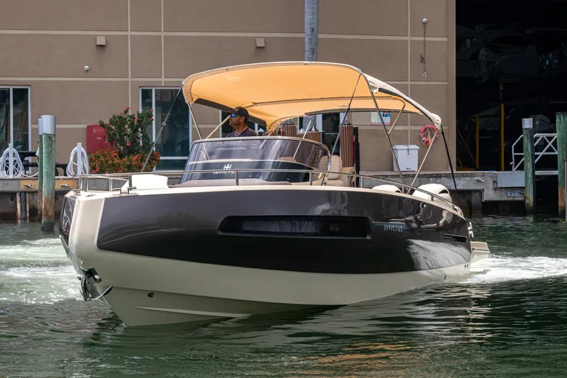 Slide: The Image of Invictus GT280S 2023 - 7287310