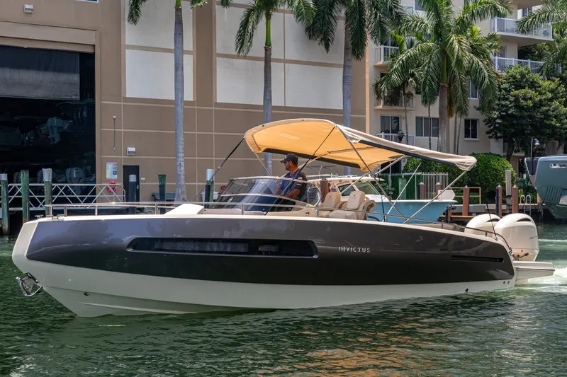 Slide: The Image of Invictus GT280S 2023 - 7287303