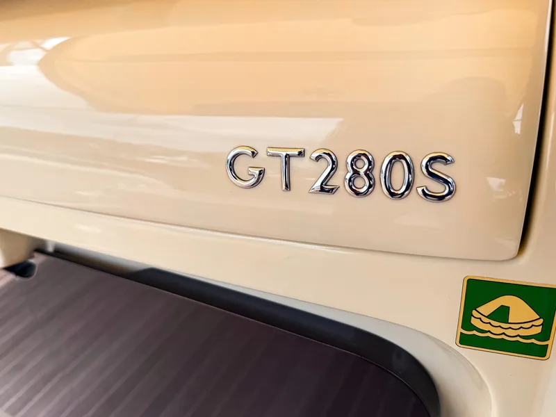 Slide: The Image of Invictus GT280S 2023 - 7287301
