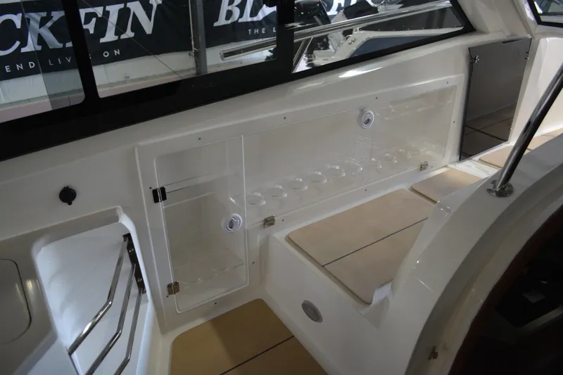 Slide: The Image of NX Boats 370 Sport 2027 - 7287553