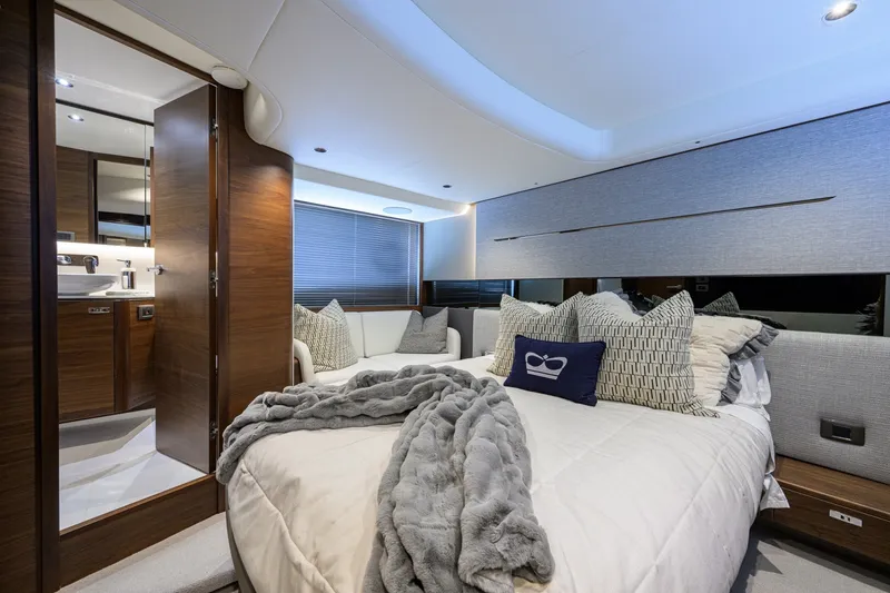 Slide: The Image of Princess 50 - Crown - Stateroom 2024 Princess 50 V50 - Crown - 7309539