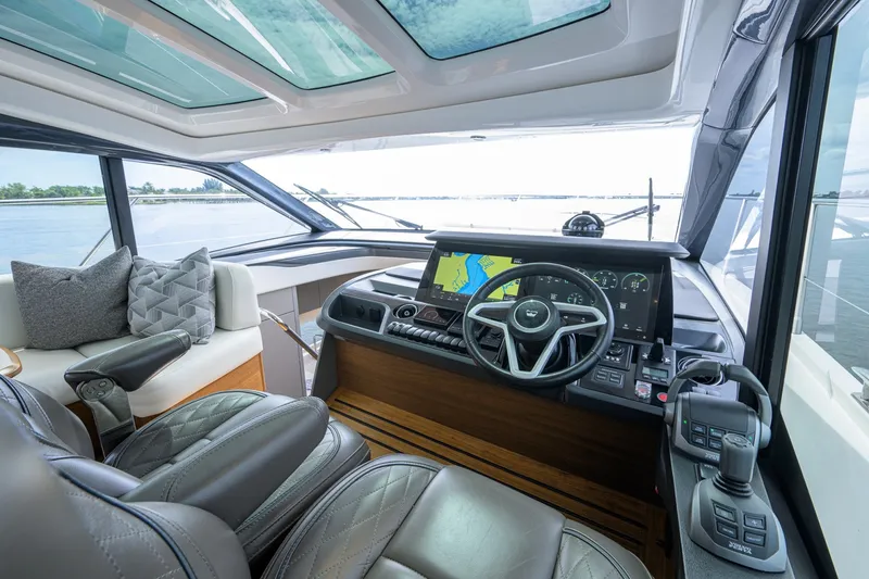 Slide: The Image of Princess 50 - Crown - Helm 2024 Princess 50 V50 - Crown - 7309537